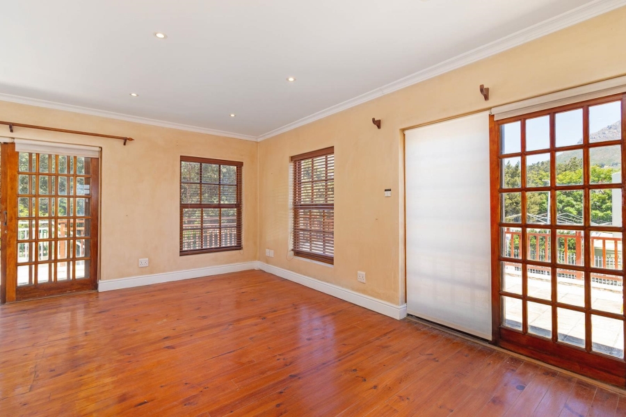 To Let 0 Bedroom Property for Rent in Vredehoek Western Cape